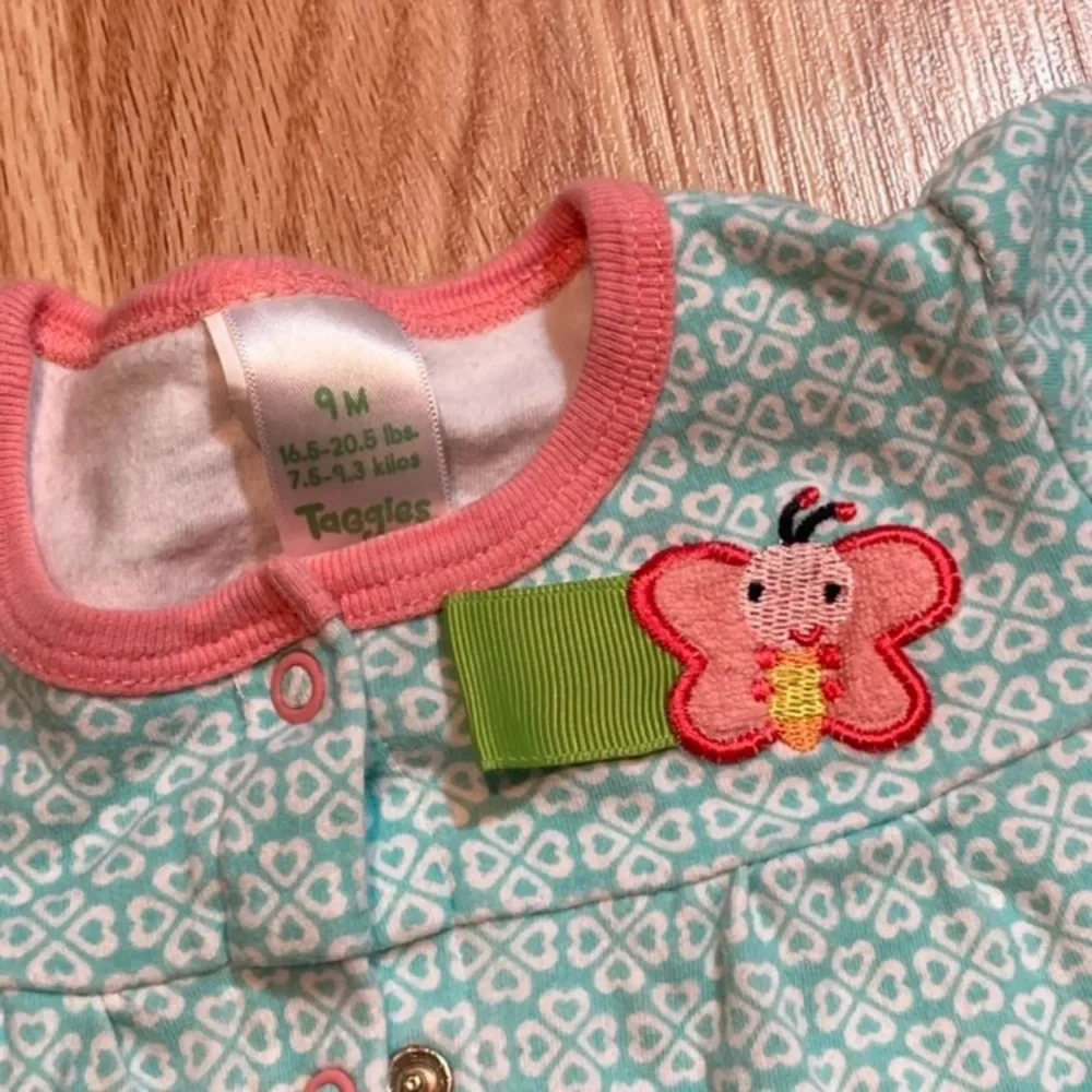 Taggies Baby Outfit‎ Set Giraffe Butterfly Applique Top & Footed Pants